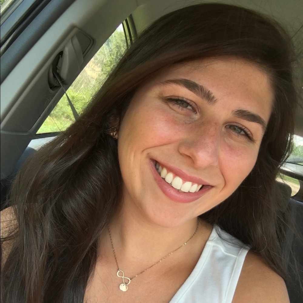Meet your Posher, Kayela
